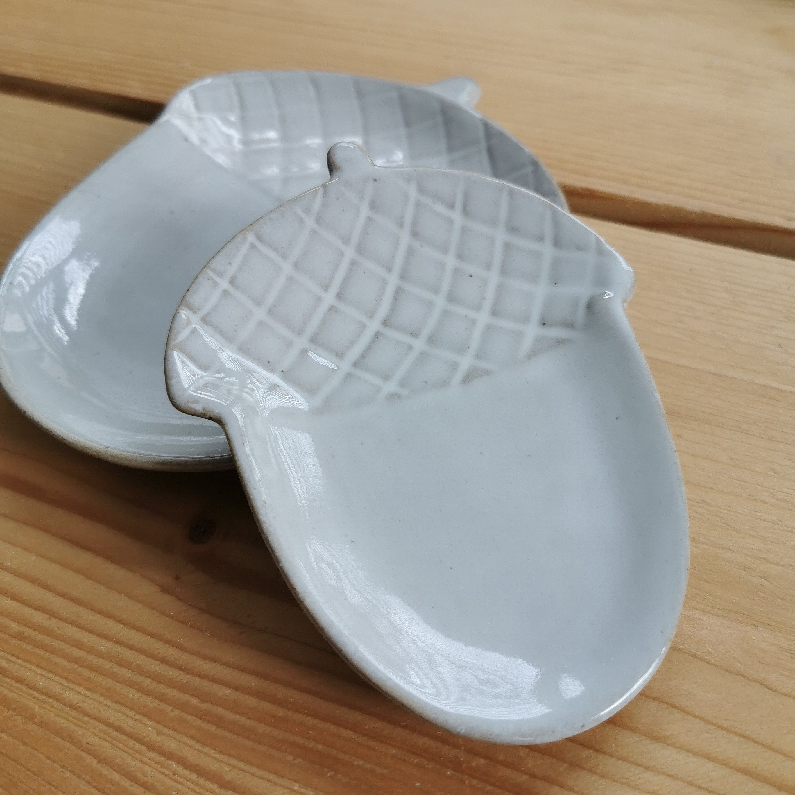 White ceramic acorn dish trinket