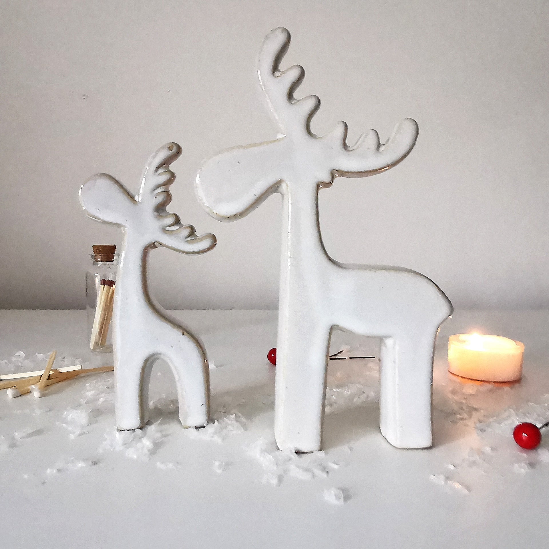 Contemporary Reindeer Minimalist Off White Christmas Decoration