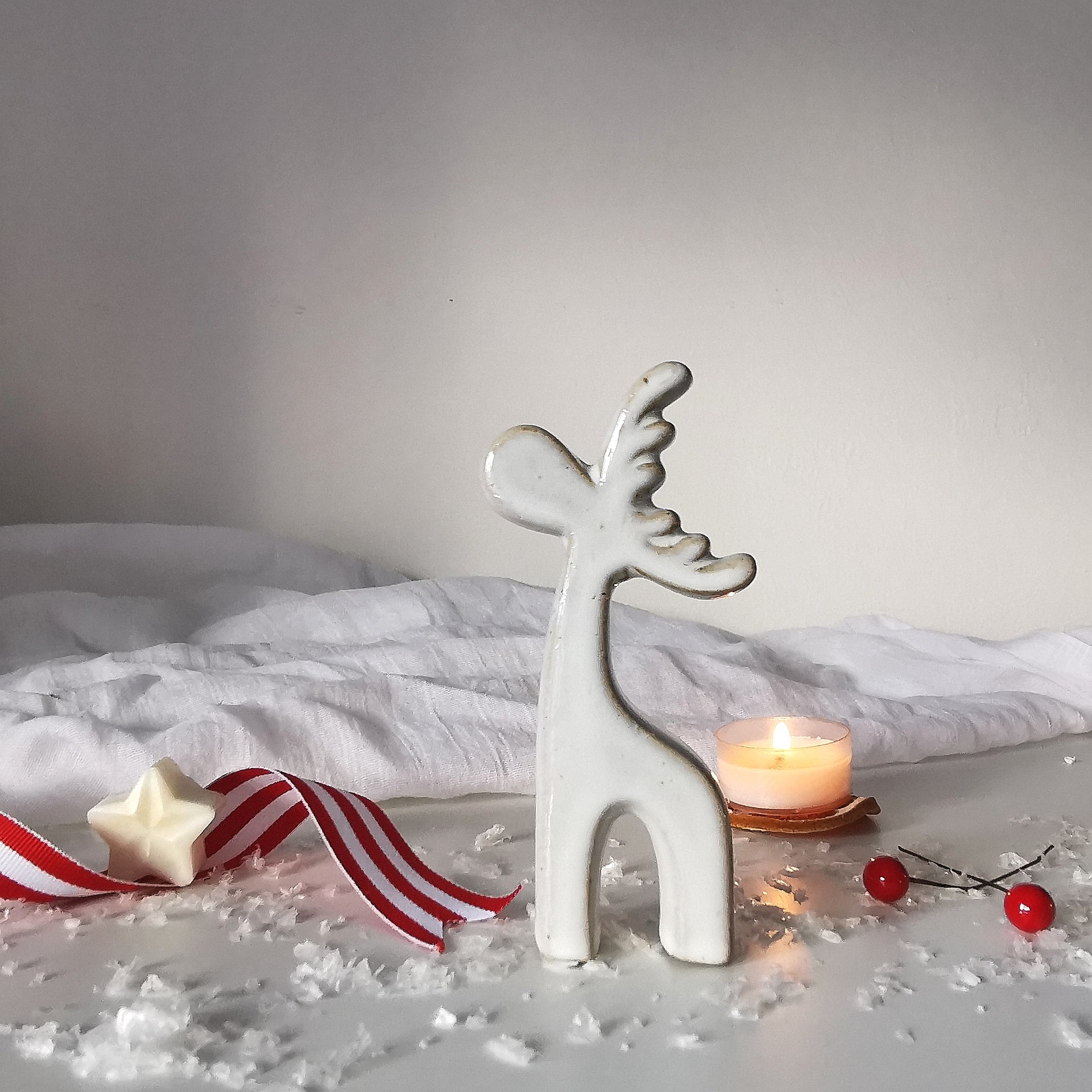 Contemporary Reindeer Minimalist Off White Christmas Decoration