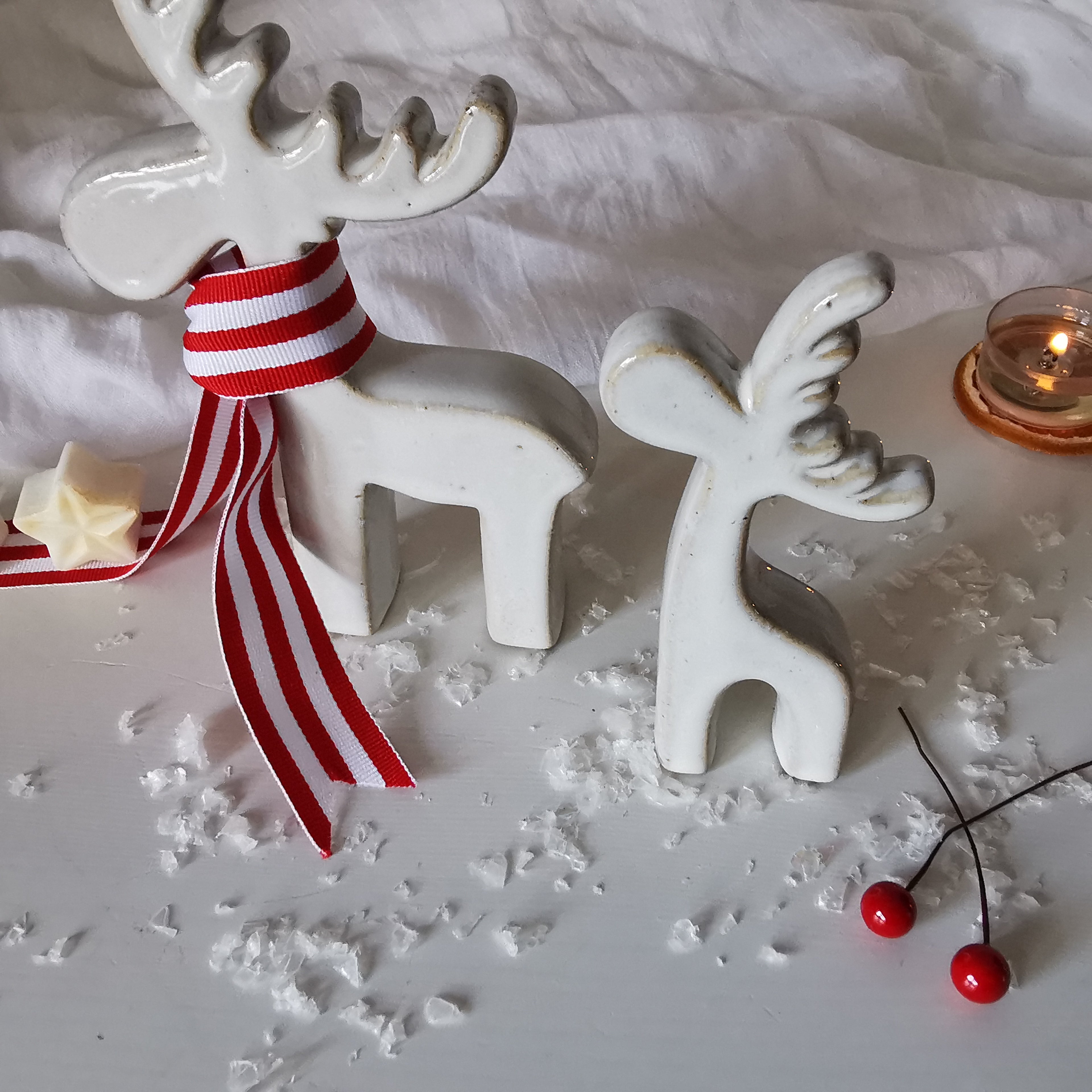 Contemporary Reindeer Minimalist Off White Christmas Decoration