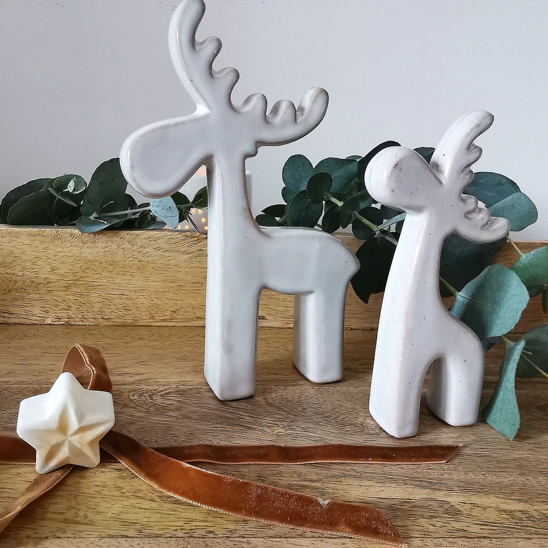 Contemporary Reindeer Minimalist Off White Christmas Decoration